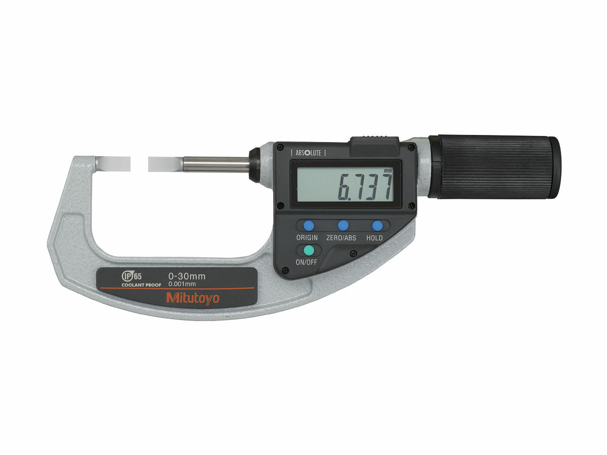 The Mitutoyo digital blade micrometer utilizes a blade anvil and spindle for measuring difficult pieces such as groove diameters of shafts and keyways.